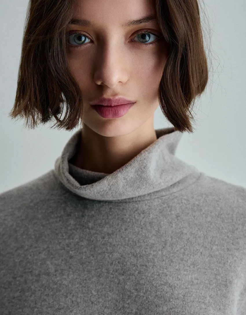 Soft wide sleeve mini dress