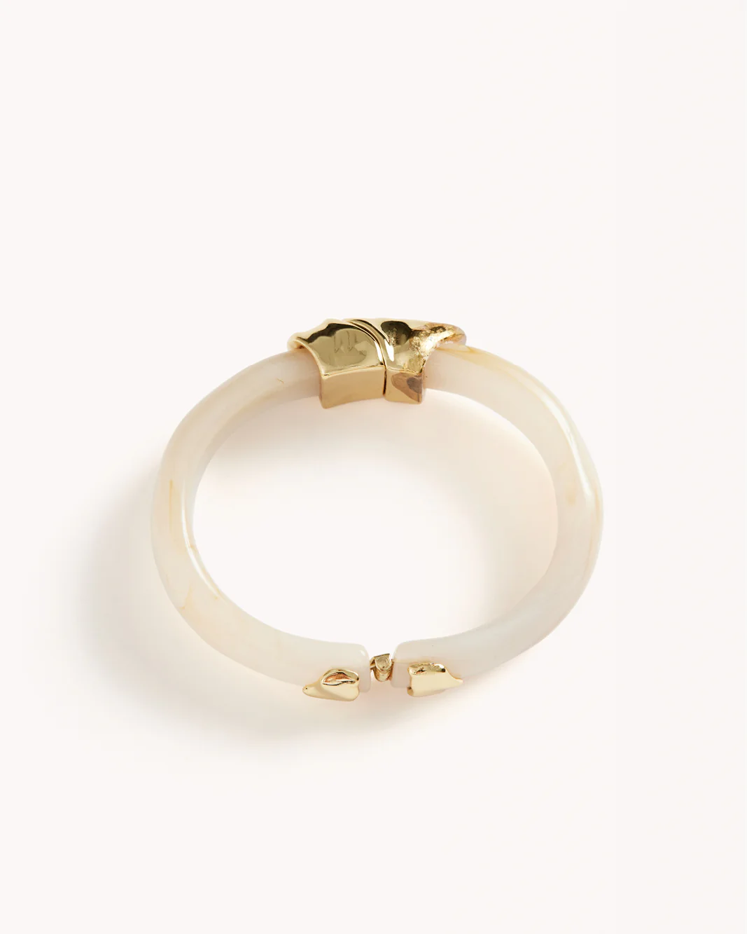 ARIAH BANGLE - CREAM-GOLD PLATED 18K
