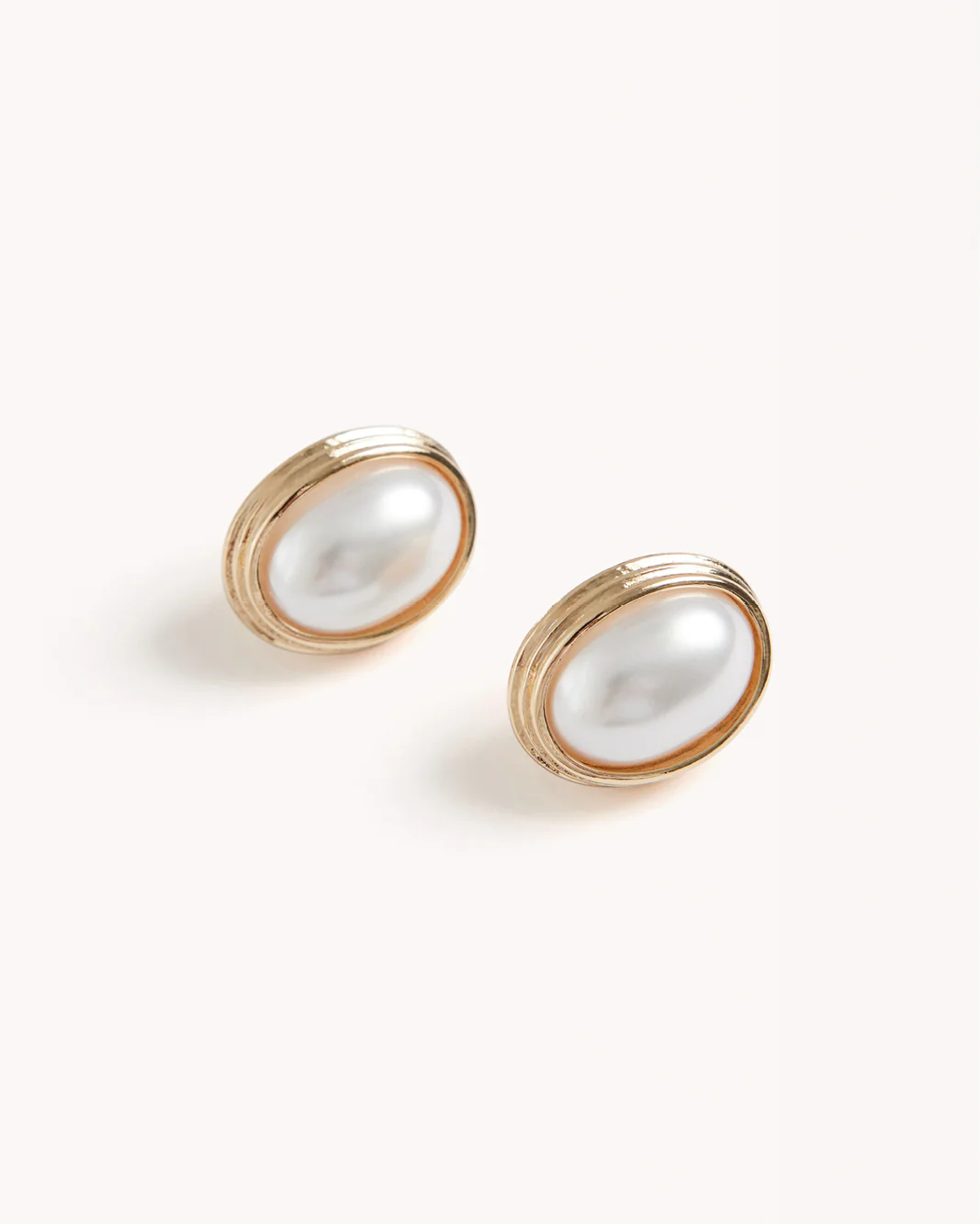 MARILYN EARRINGS - GOLD-PEARL