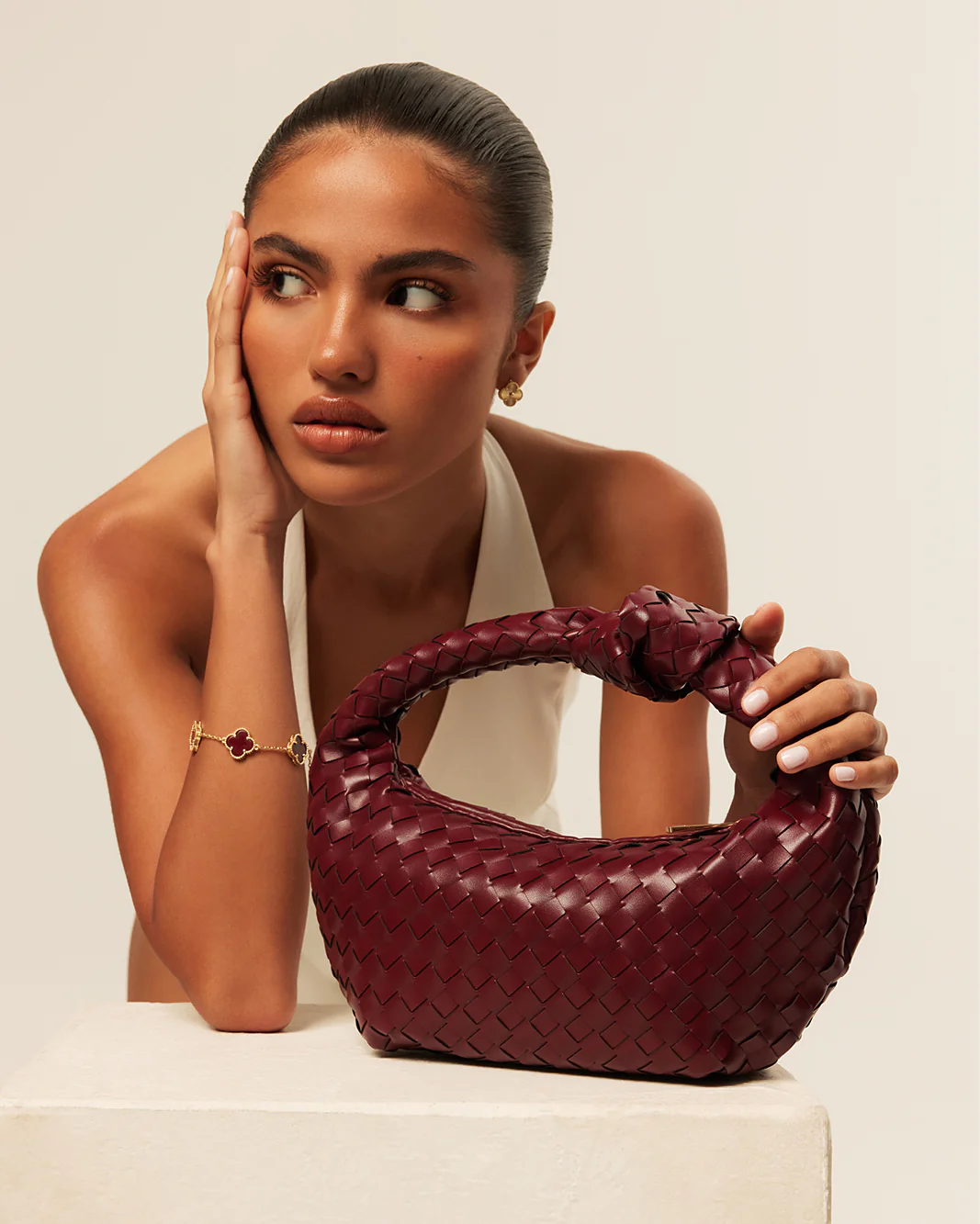 KERI HANDLE BAG - WINE