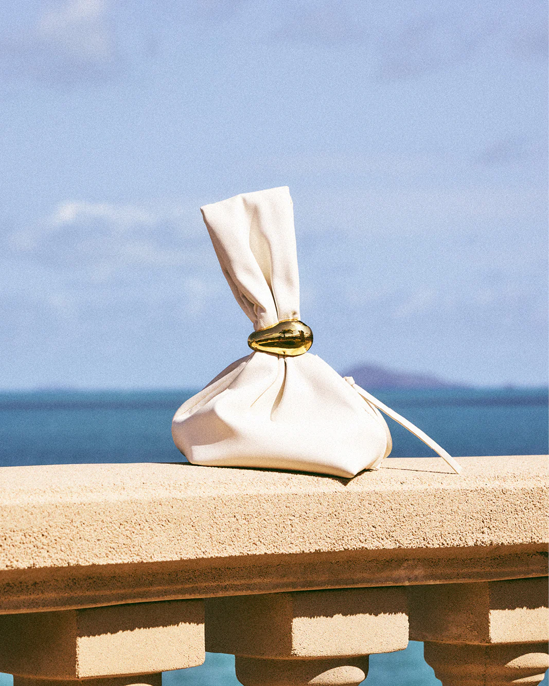 LUCIA HANDLE BAG - IVORY