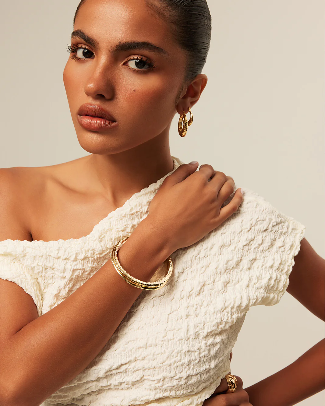 LUCILLE BANGLE - GOLD