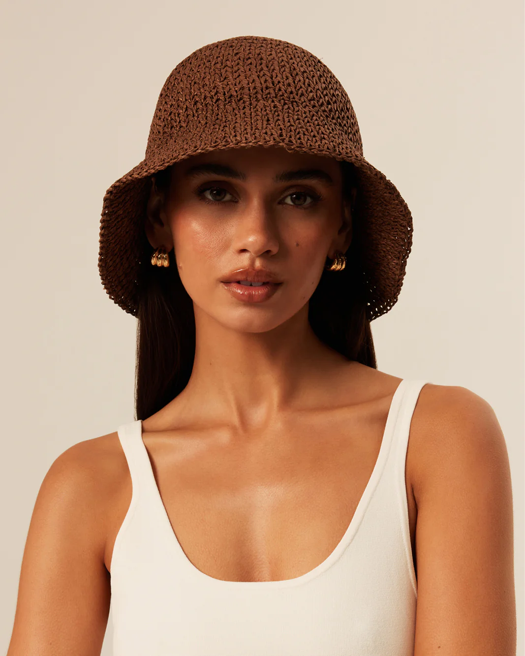 STRAW BUCKET HAT - BROWN RAFFIA