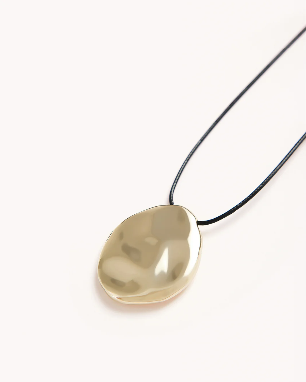CORA NECKLACE  - GOLD-BLACK