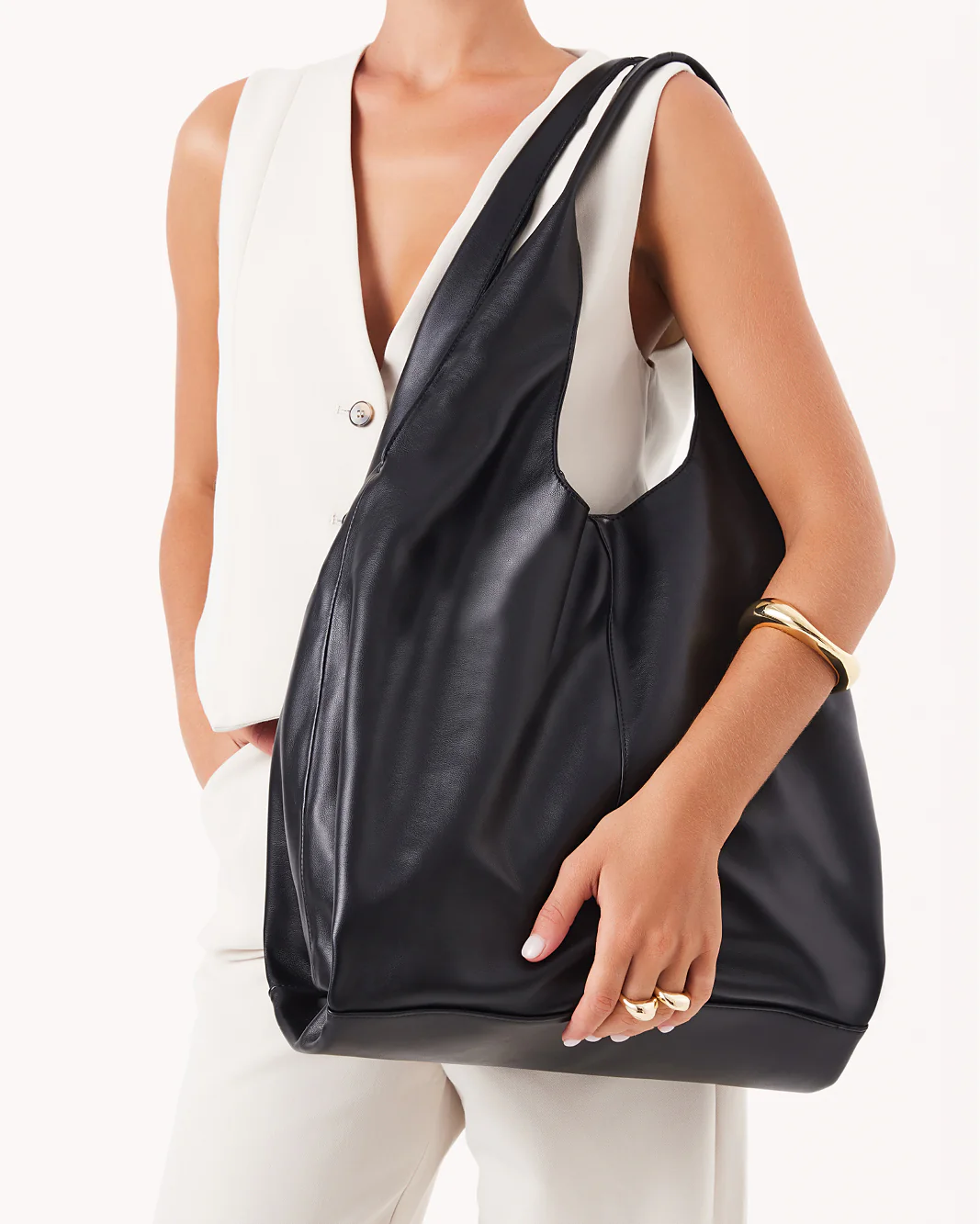 GEMMA SHOULDER BAG - BLACK