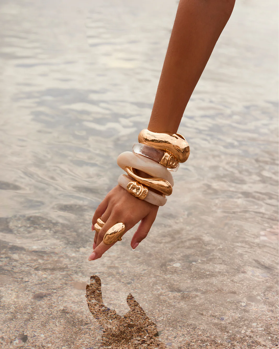 ARIAH BANGLE - CLEAR-GOLD PLATED 18K