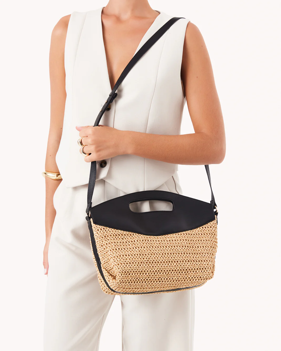 MILA HANDLE BAG - NATURAL RAFFIA-BLACK