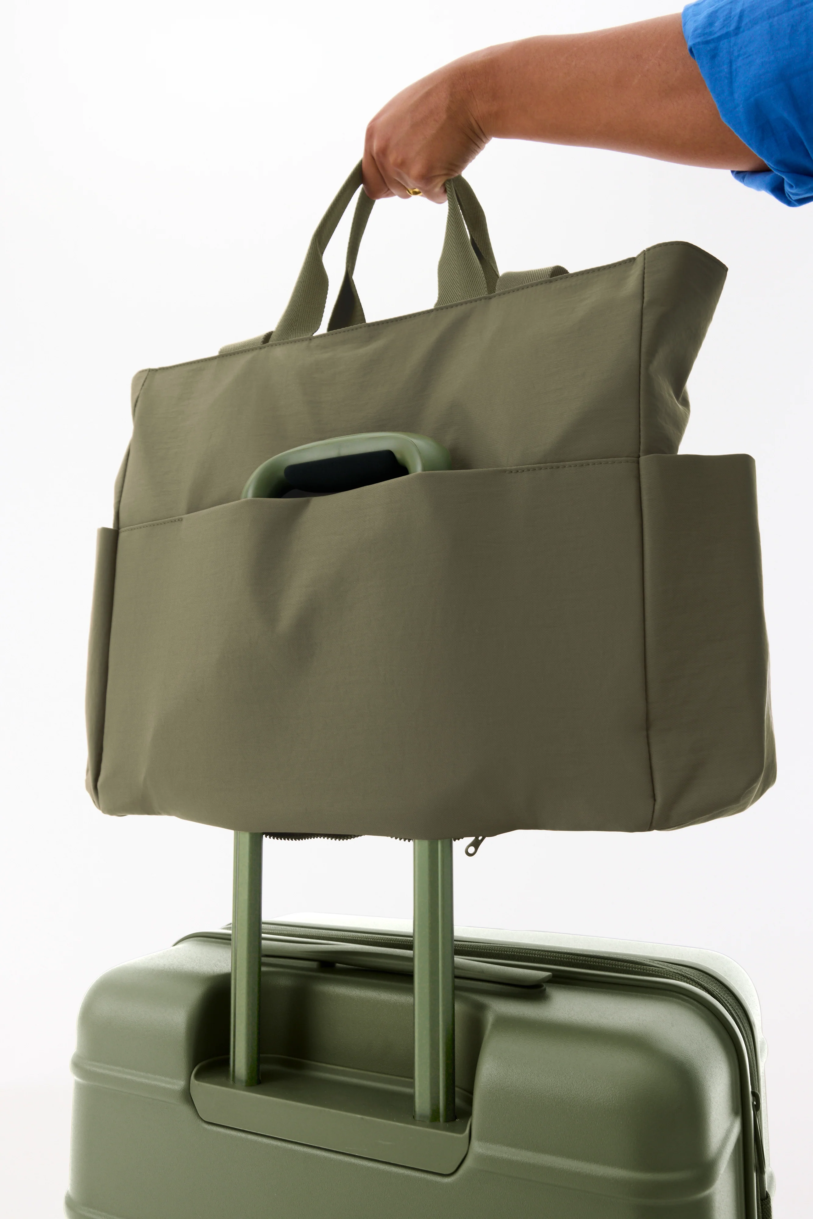 BEIS 'The Sport Carryall in Olive