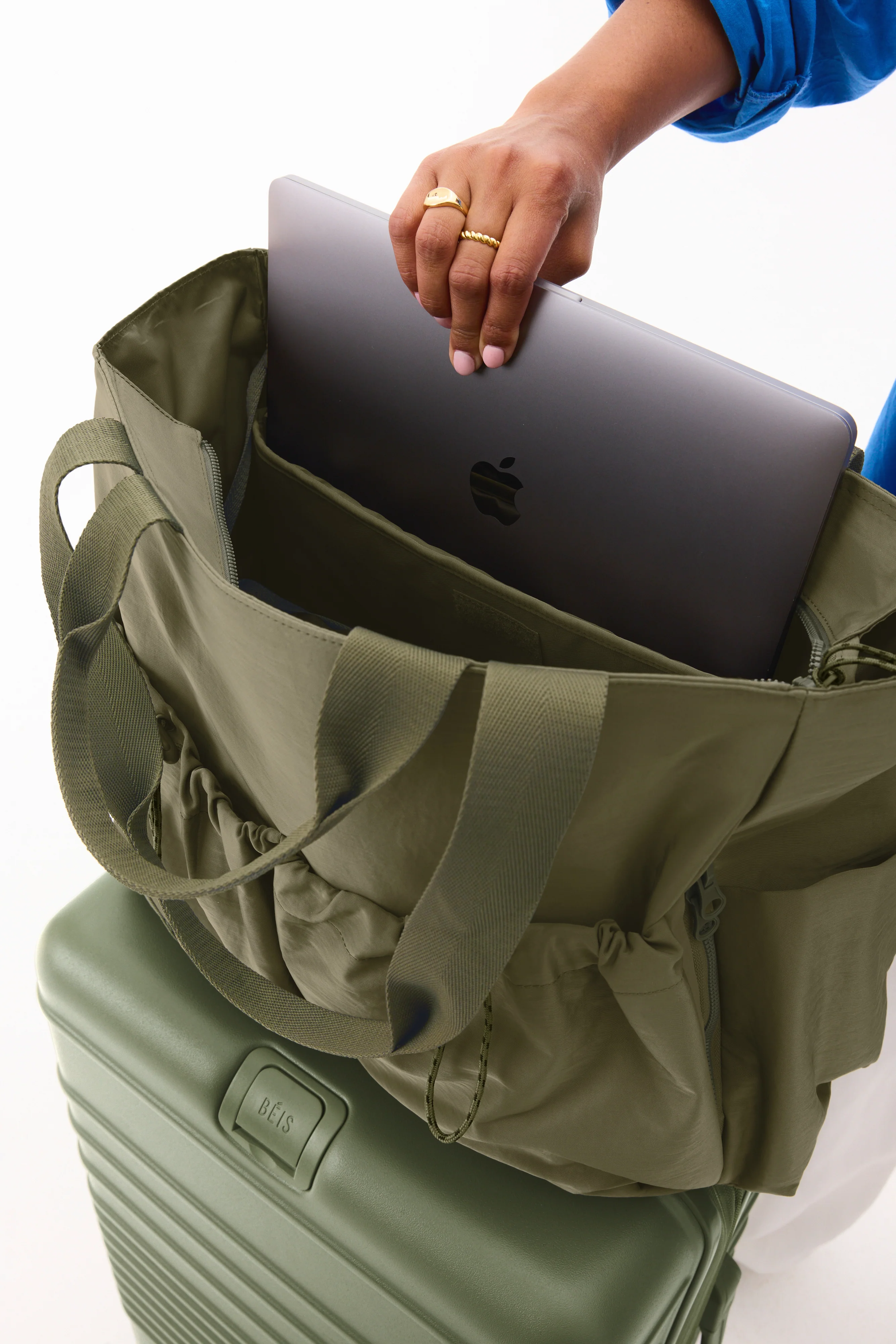 BEIS 'The Sport Carryall in Olive