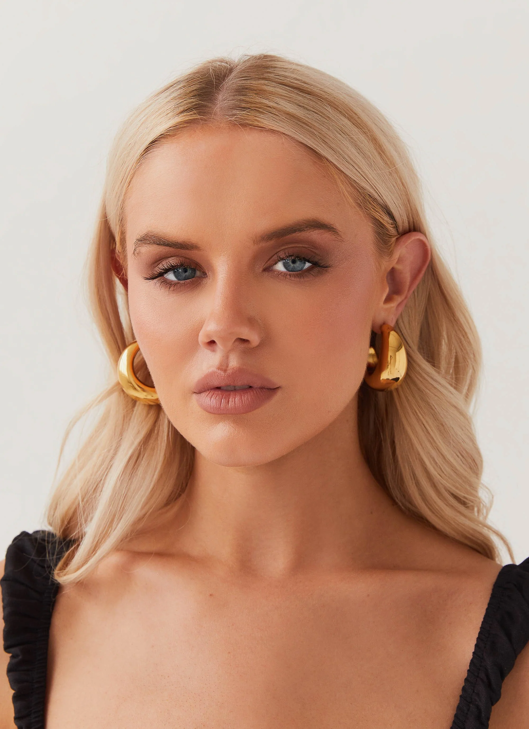 Bon Voyage Hoop Earrings - Gold