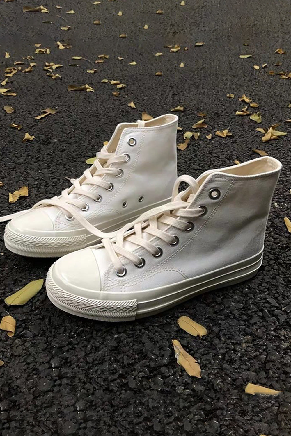White High Top Walking Canvas Shoes