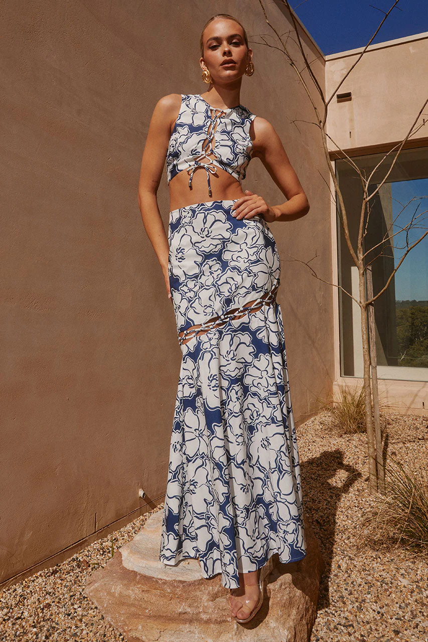 LANI KELANI TOP - NAVY FLORAL