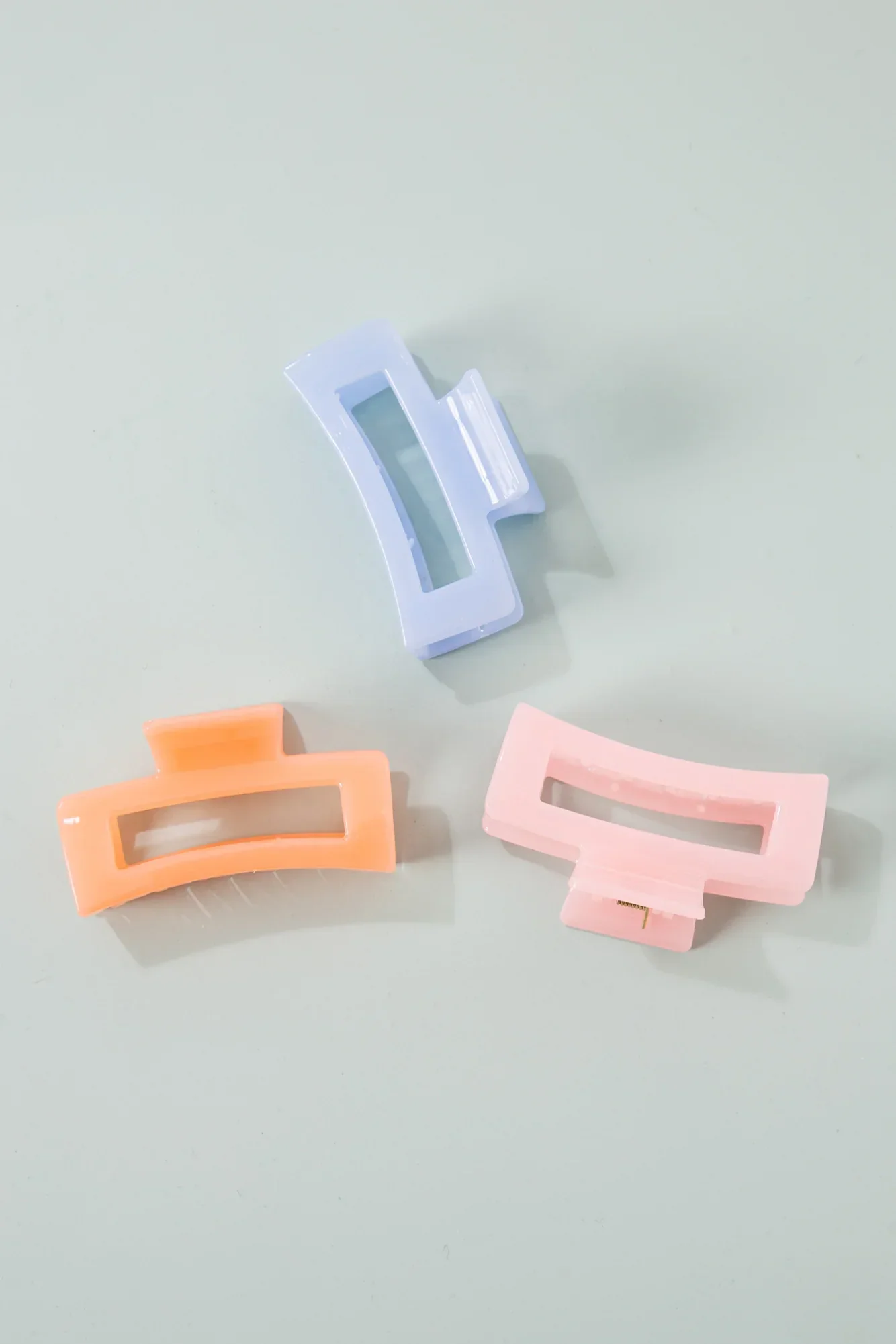 Unendingly Chic Hair Claw Blue