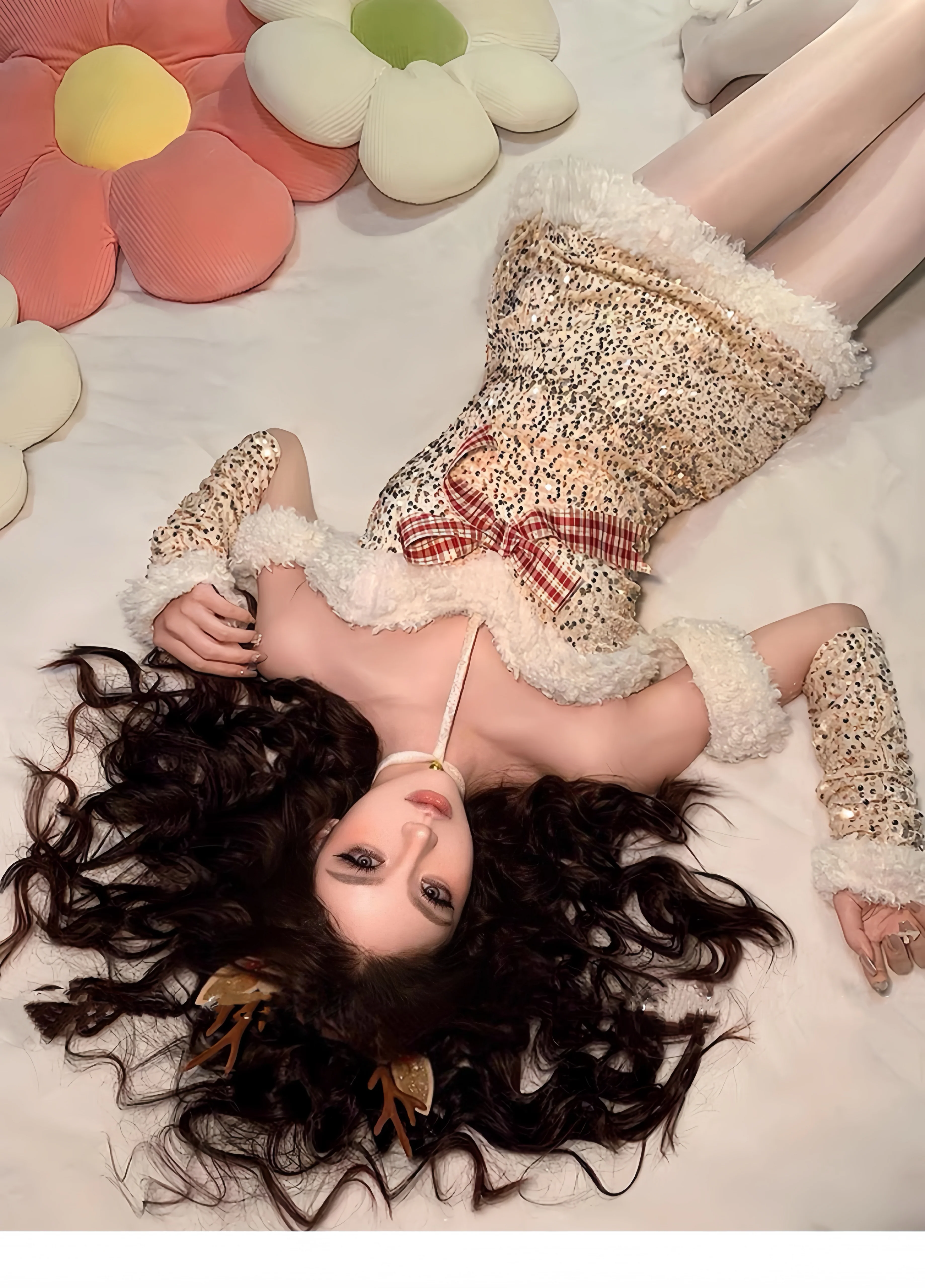 Slightly fat girl's pure desire plush splicing sequin skirt women's autumn and winter sexy Christmas hip-covering skirt