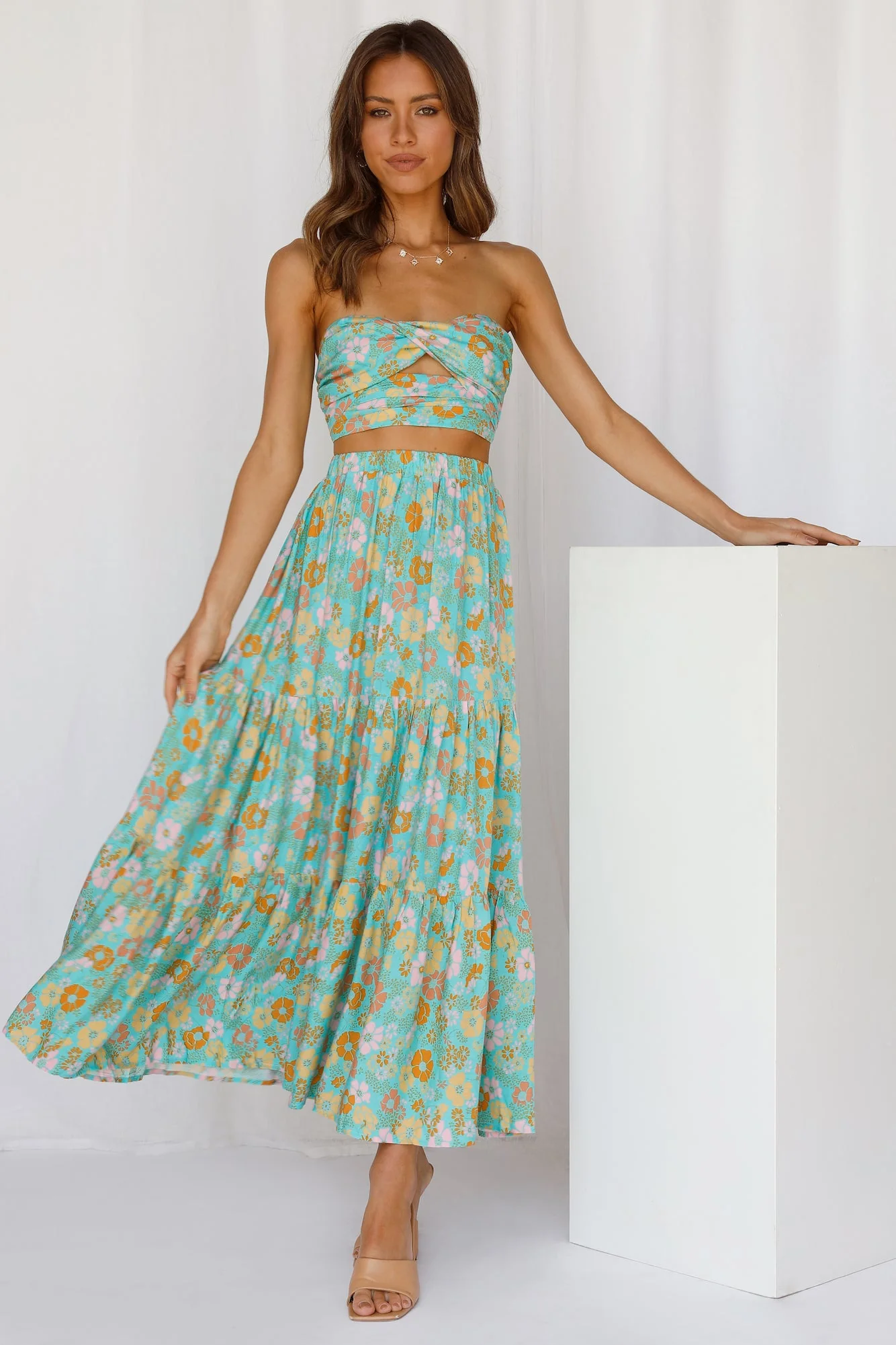 So Particular Crop Green