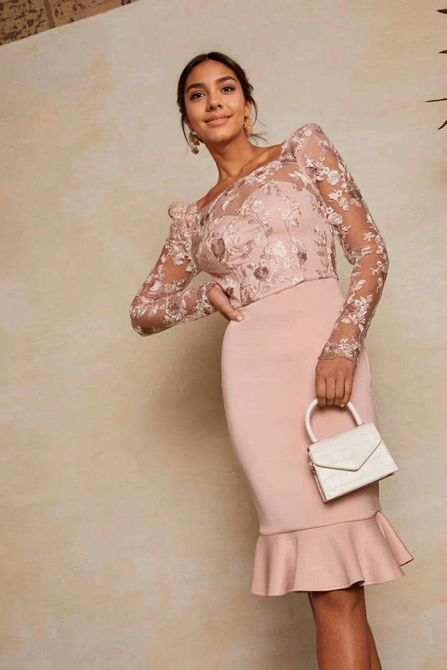 Peplum Embroidered Lace Bodycon Dress in Pink