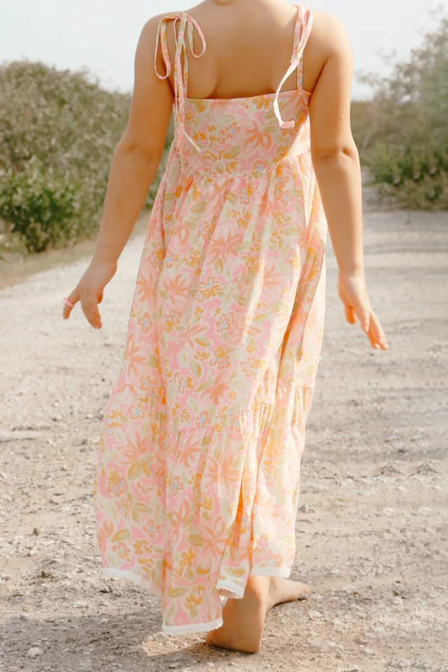 HELLO MINI Running Through Daisies Maxi Dress Pink