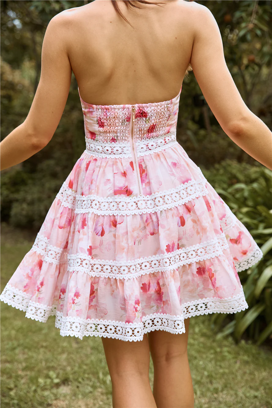 DIVALIFES Nostalgic Paradise Strapless Mini Dress Pink