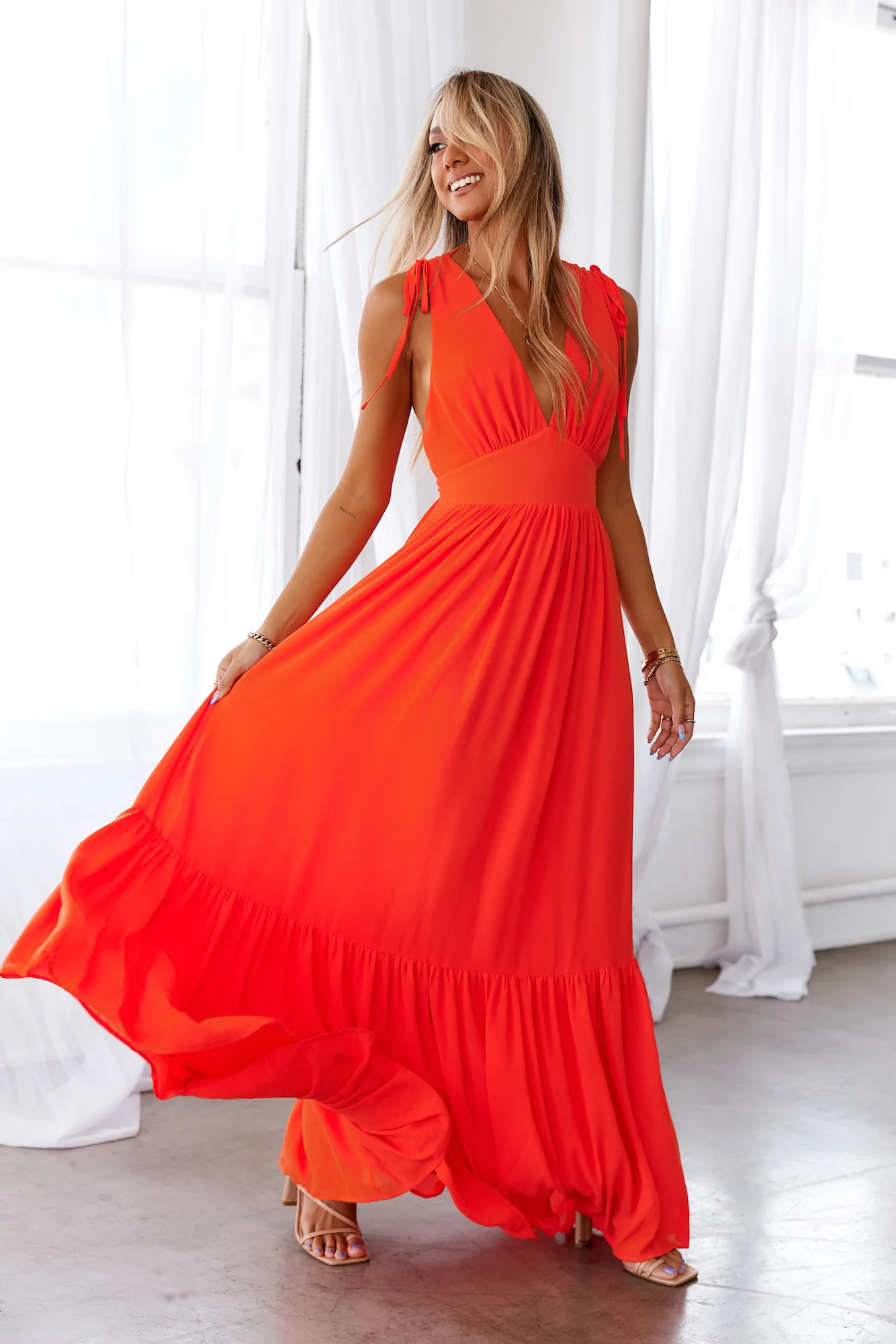 DIVALIFES Stand Out Heart Maxi Dress Bright Red