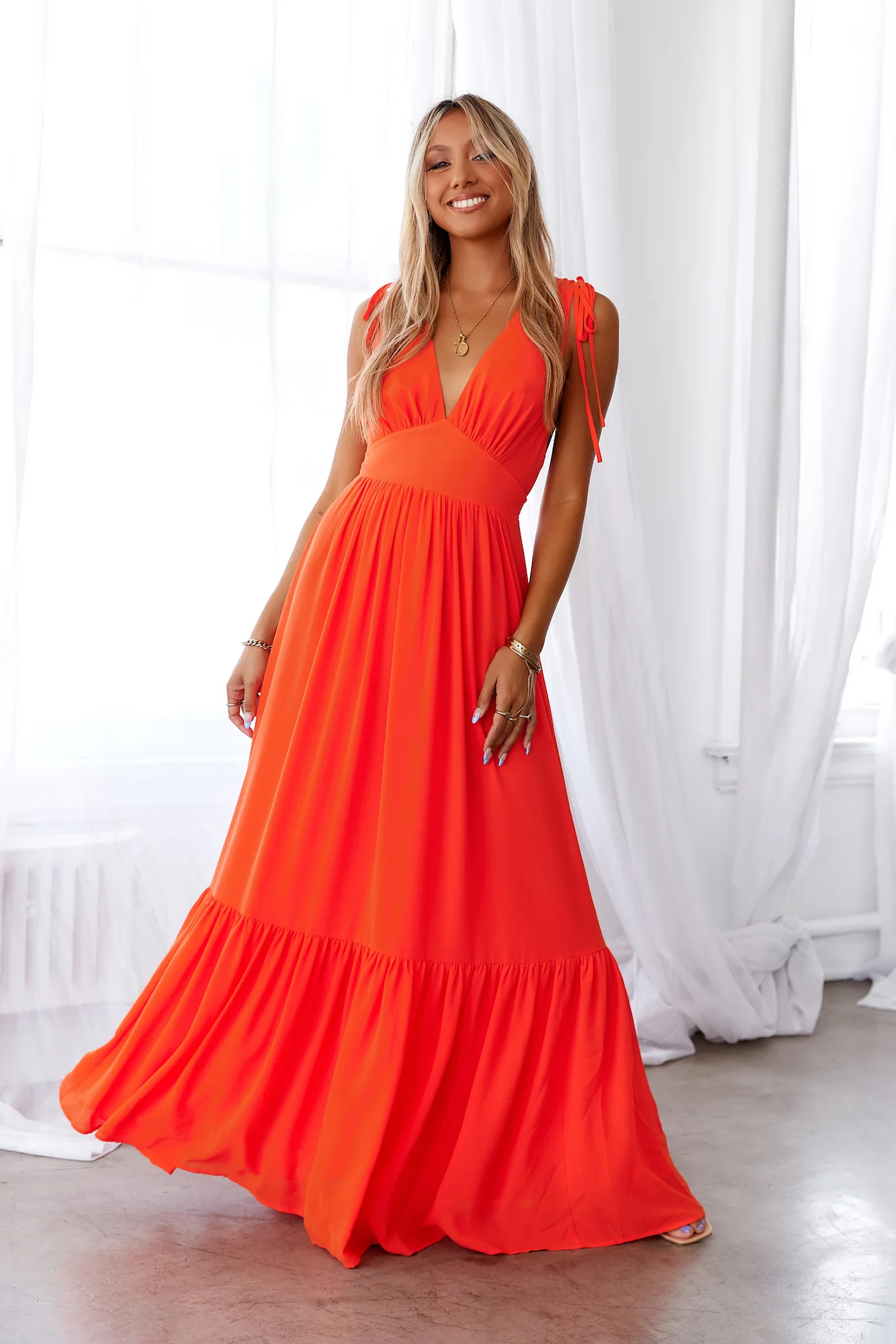 DIVALIFES Stand Out Heart Maxi Dress Bright Red