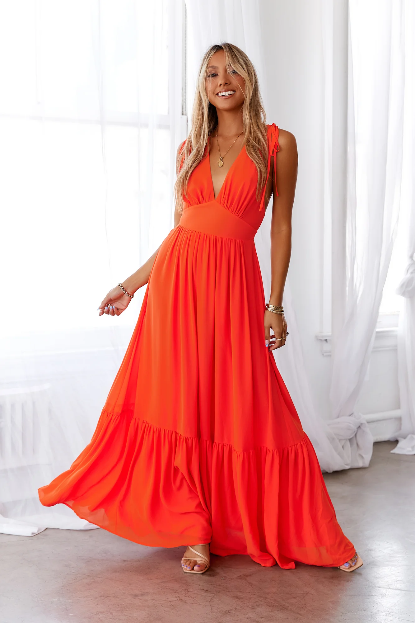 DIVALIFES Stand Out Heart Maxi Dress Bright Red