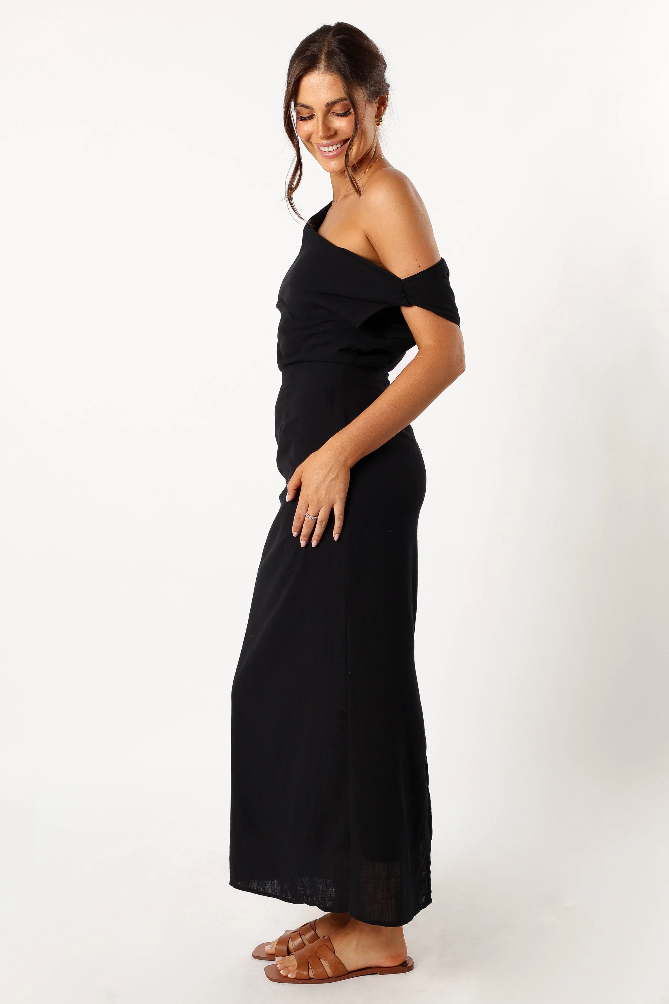 Cosma Off Shoulder Maxi Dress - Black