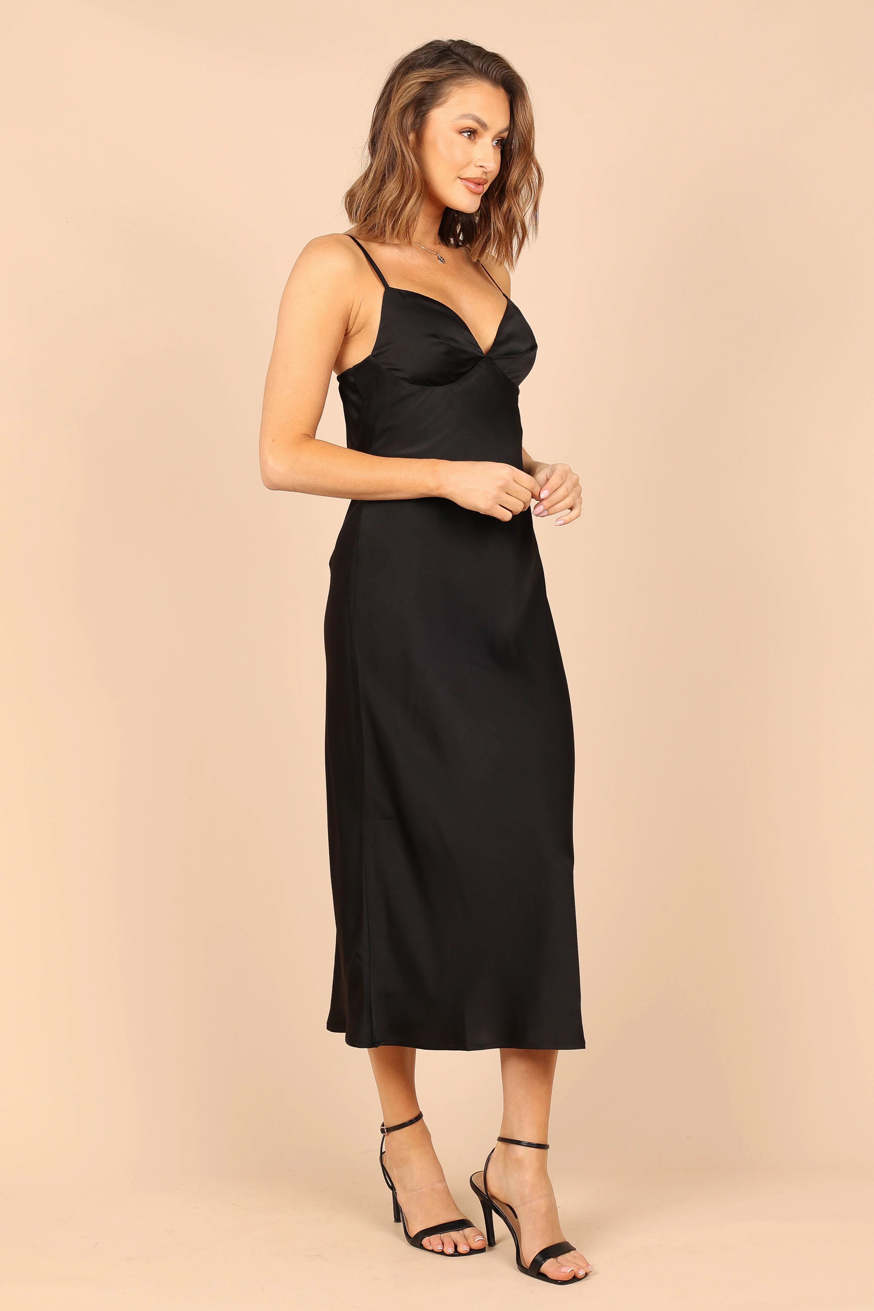 Yorelle Midi Dress - Black