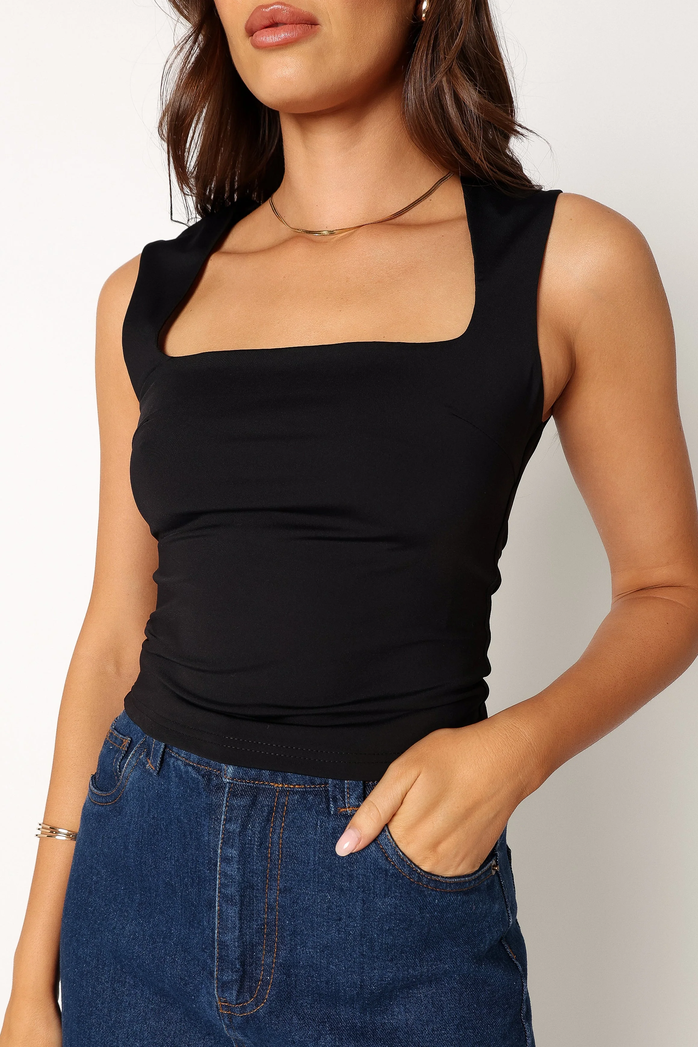 Reign Top - Black