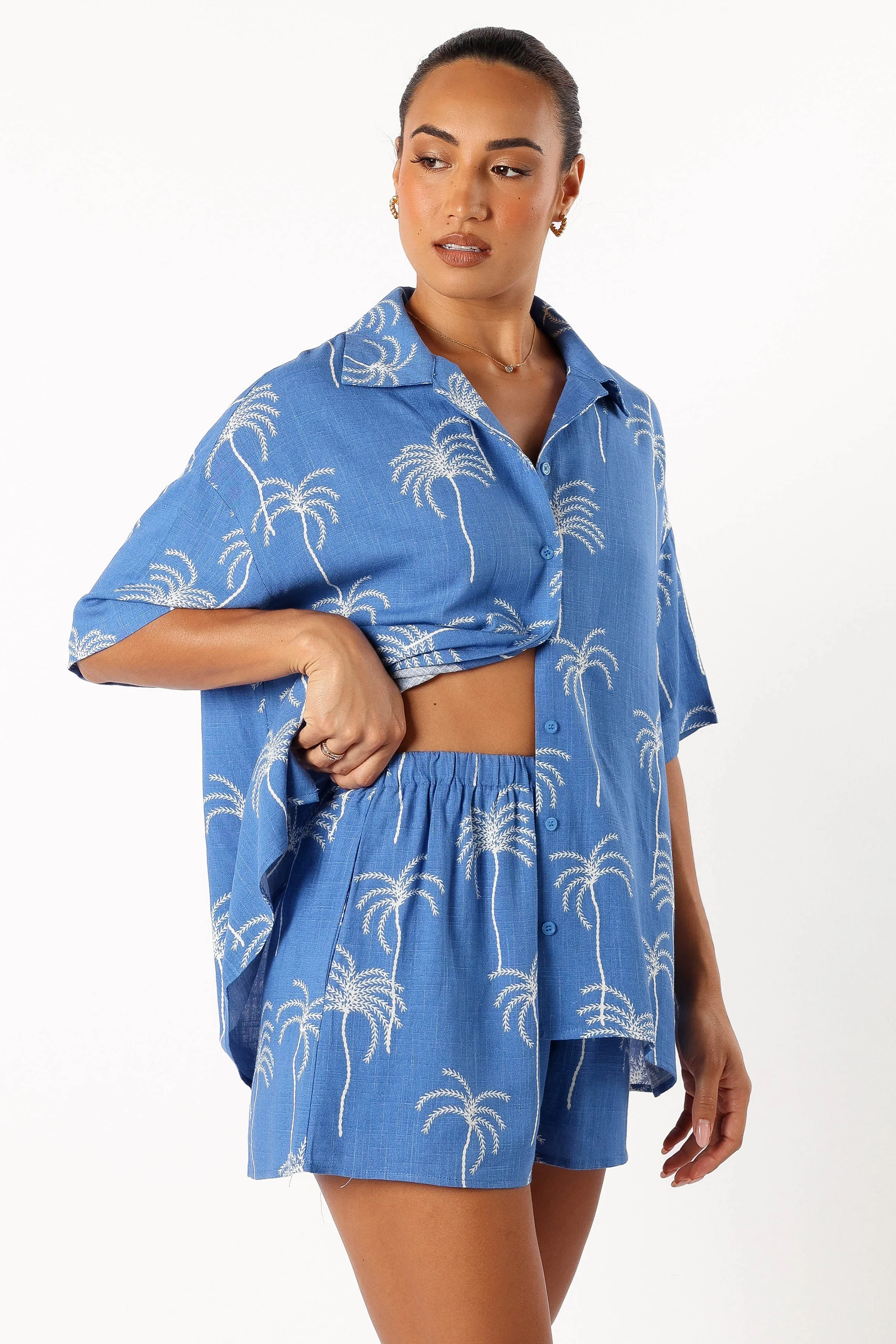 Amira Short Sleeve Shirt - Blue Palm Print