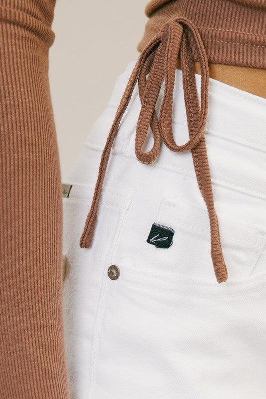 Lulu High Rise Slim Straight Jean - White