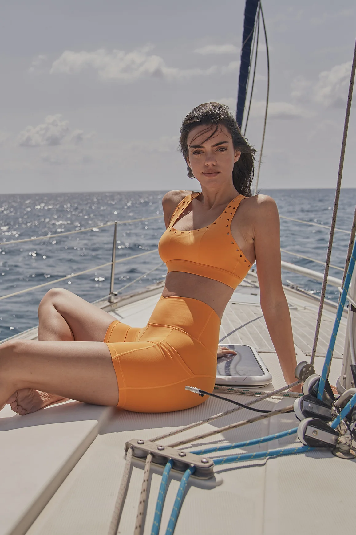 Racerback Laser Cut Sports Bra + V-Waist Vigorous Short