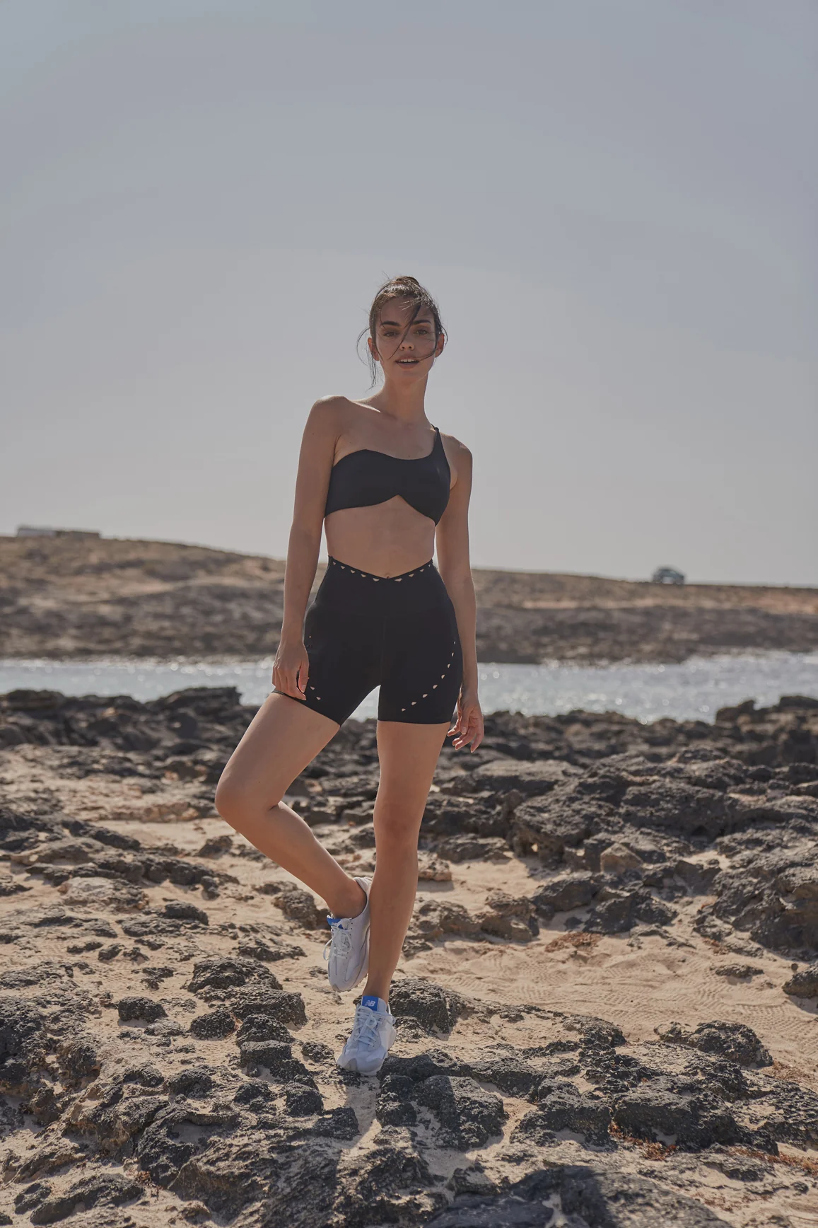 V-waist Laser Cut Sports Short