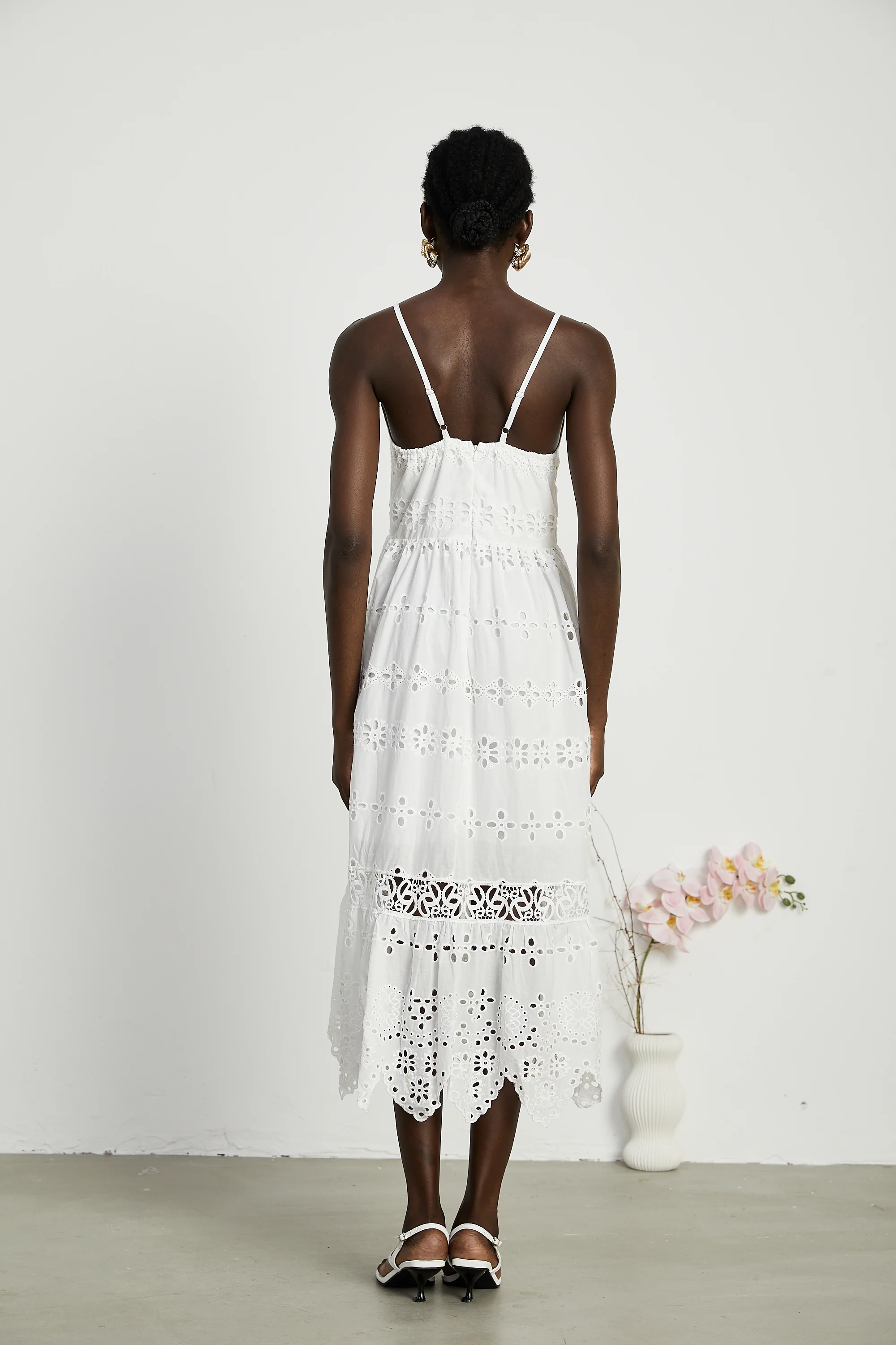 Coquette V-neck embroidered maxi dress