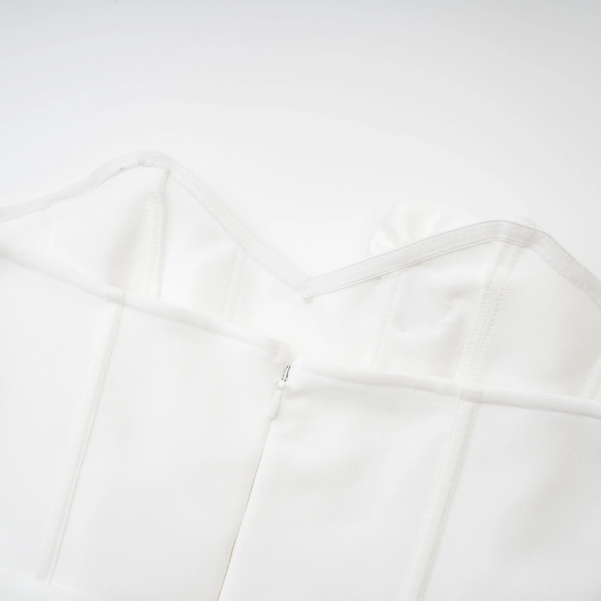 Geneviève off-shoulder floral dress