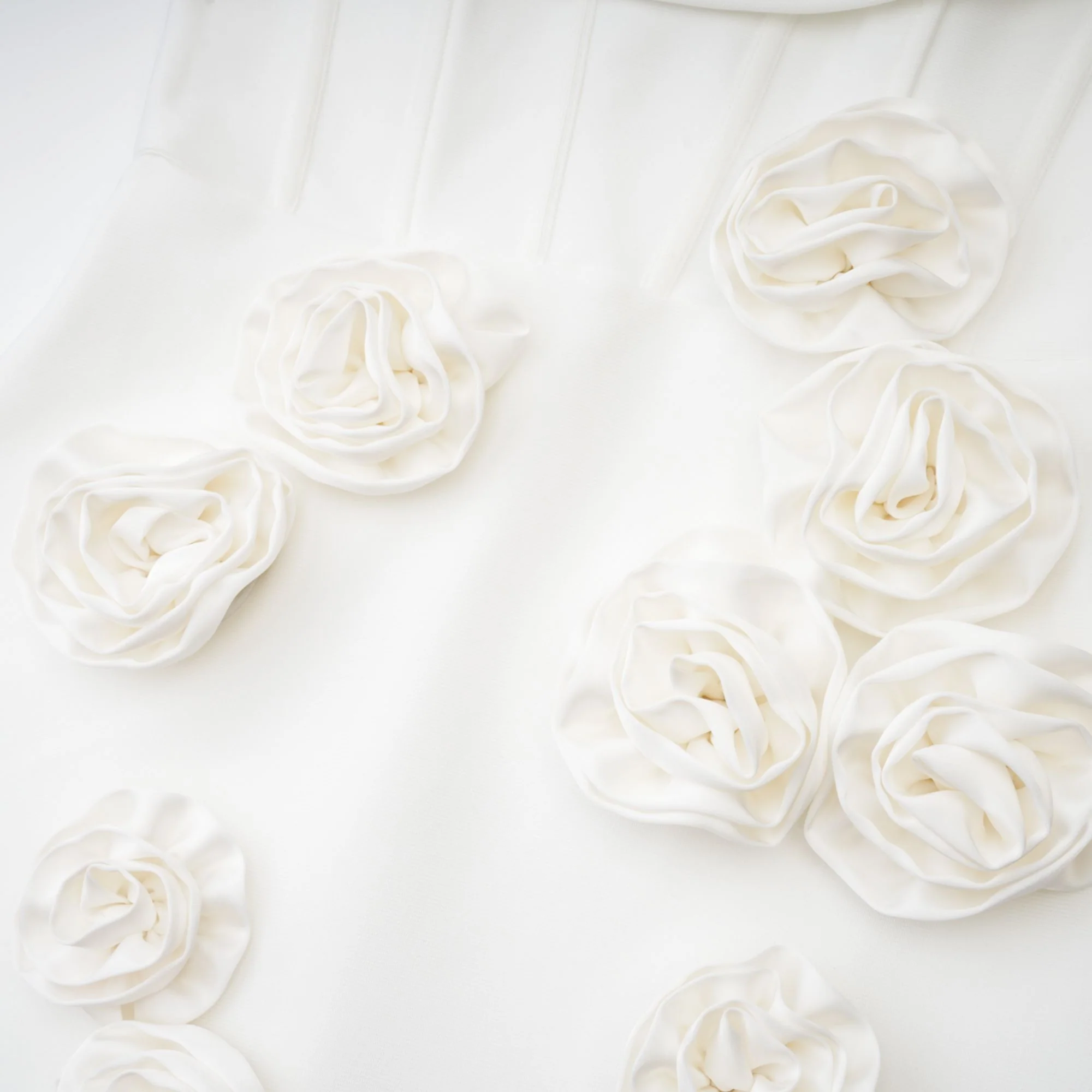 Geneviève off-shoulder floral dress