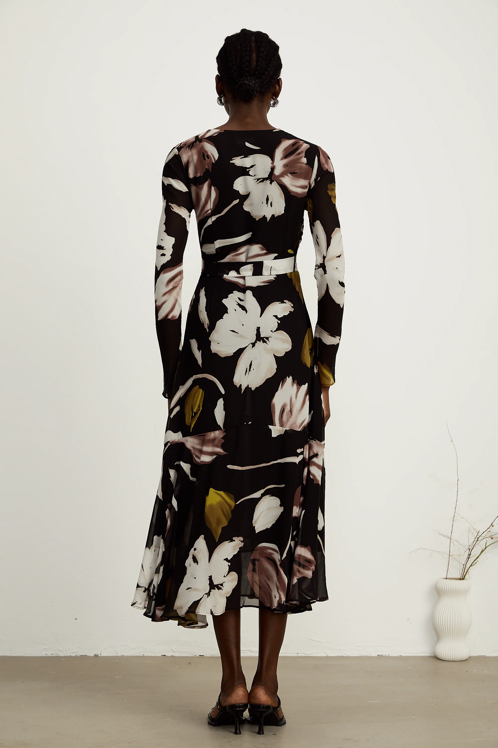 Hanne black-tone floral-print flared midi dress