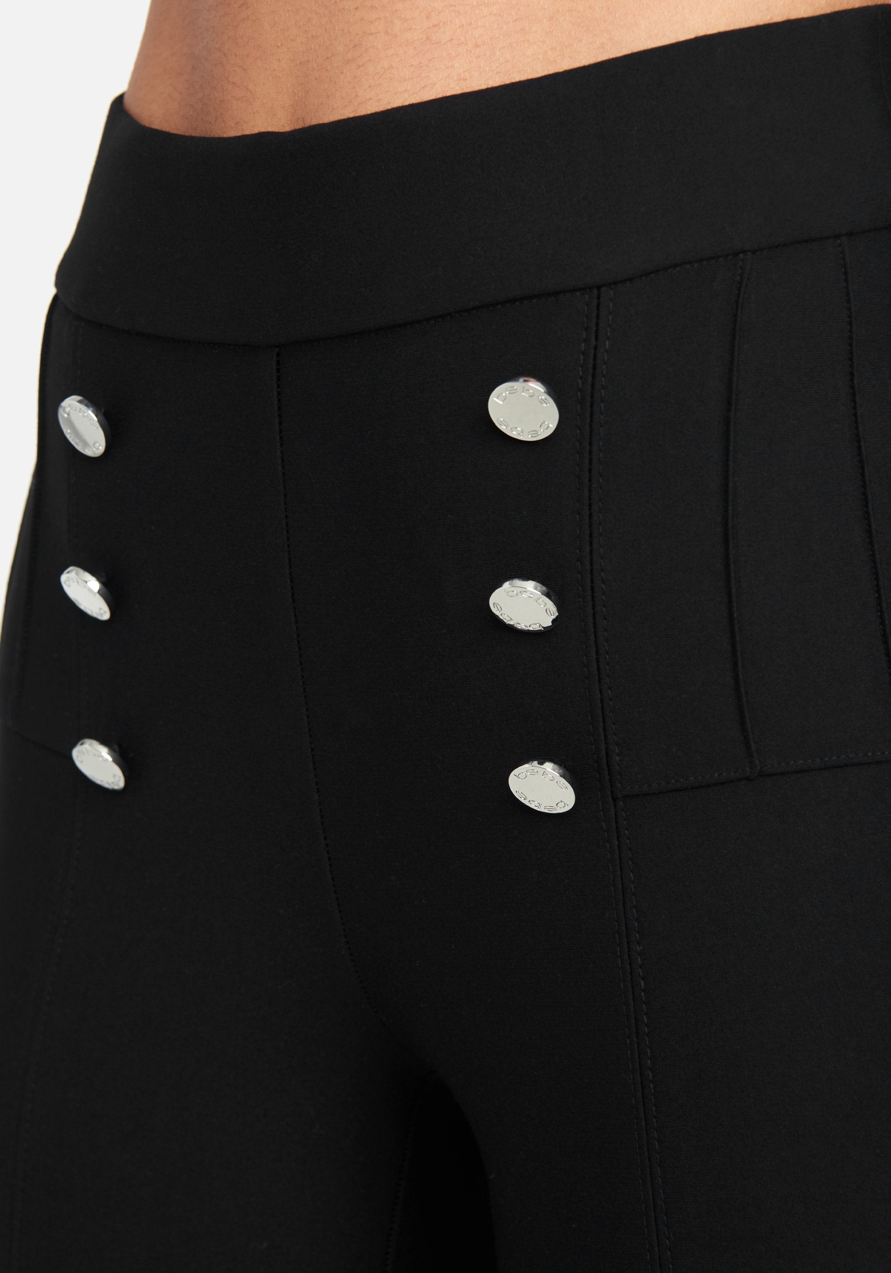 Exposed Button Legging