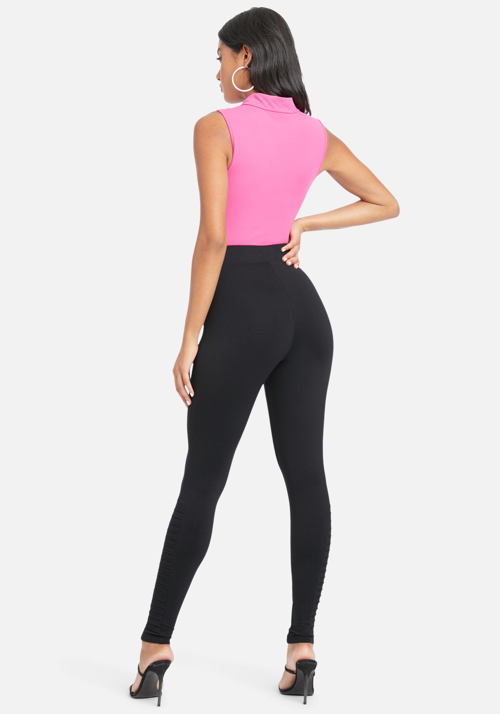 Pin Tuck Detail Knit Leggings