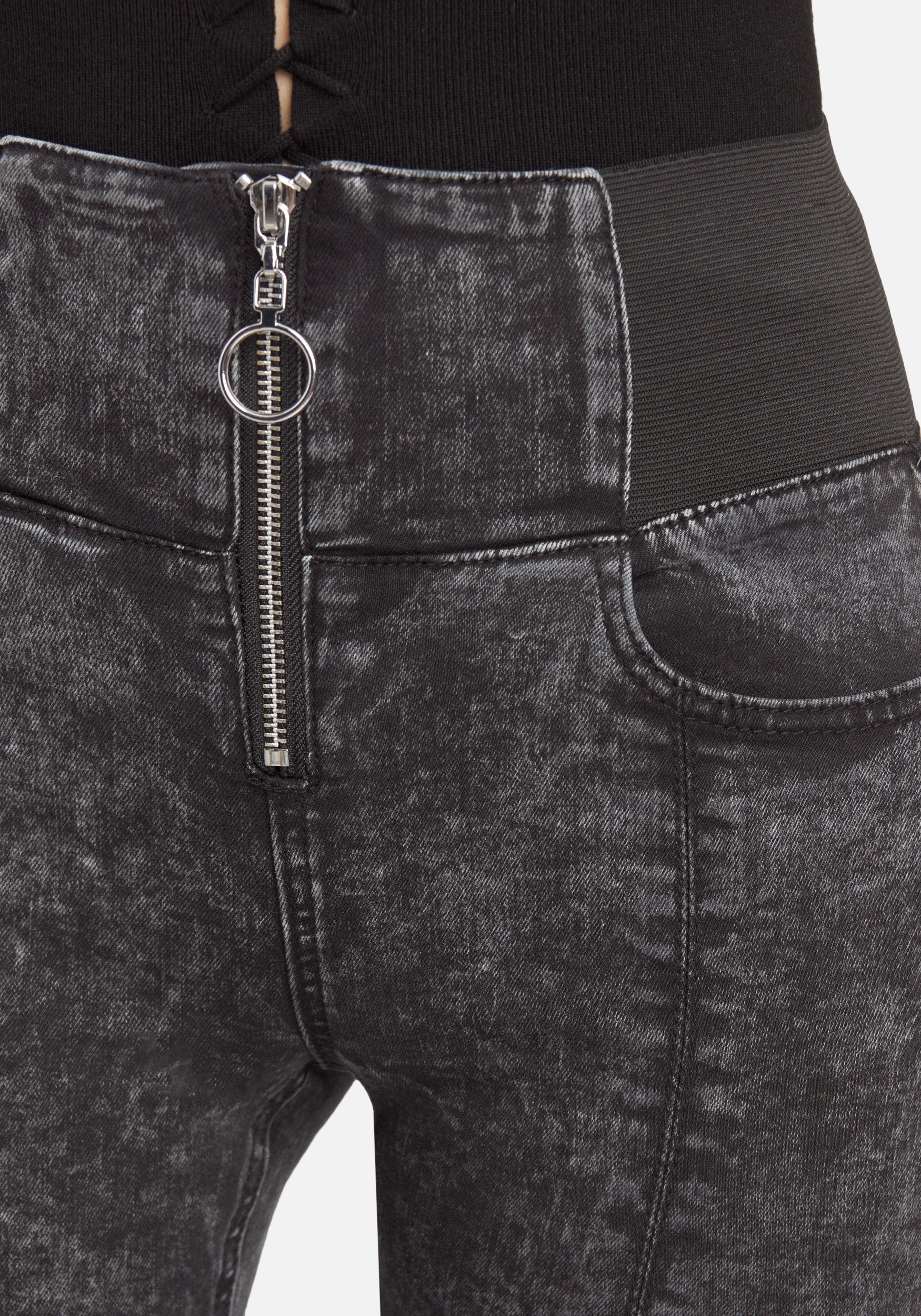 Elastic Waist Band Skinny Jeans