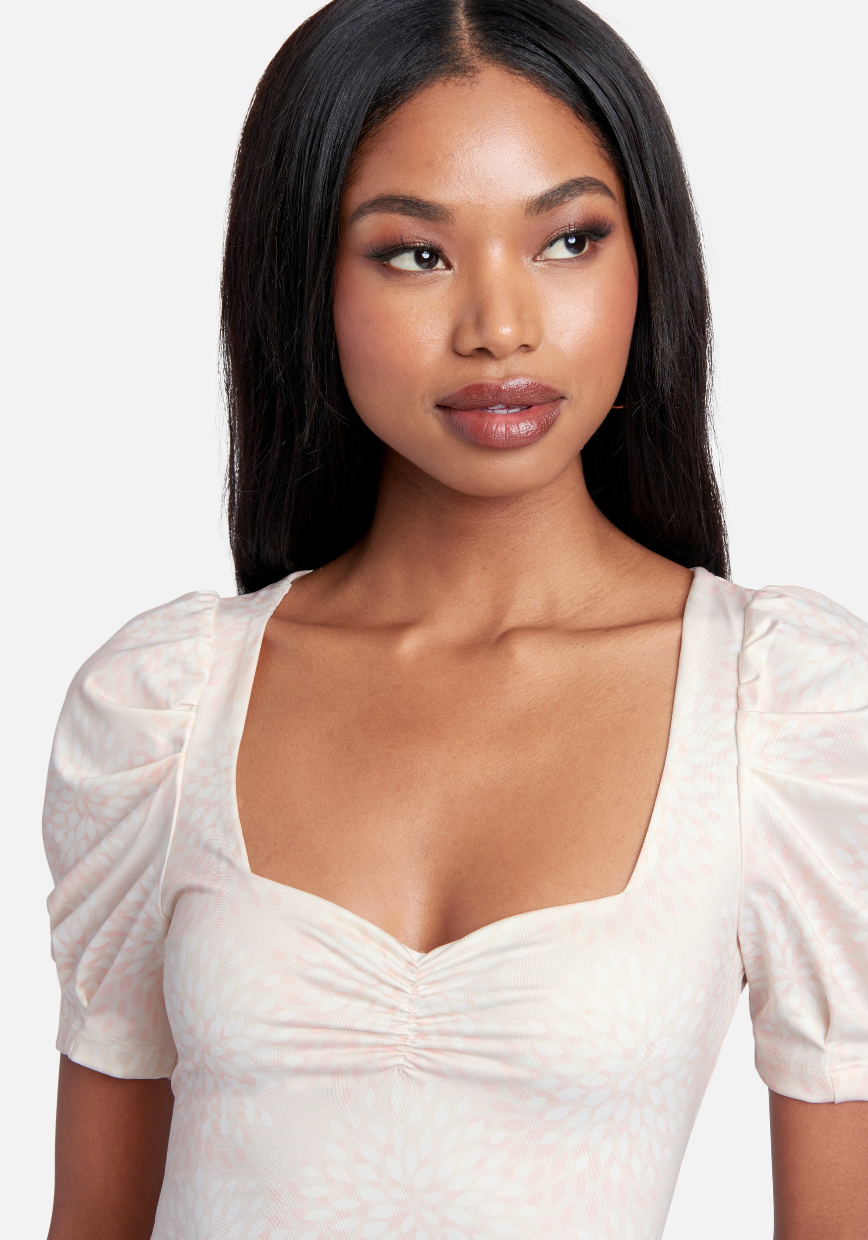 Shirred Front Neck Ruched Sleeve Printed Knit Top