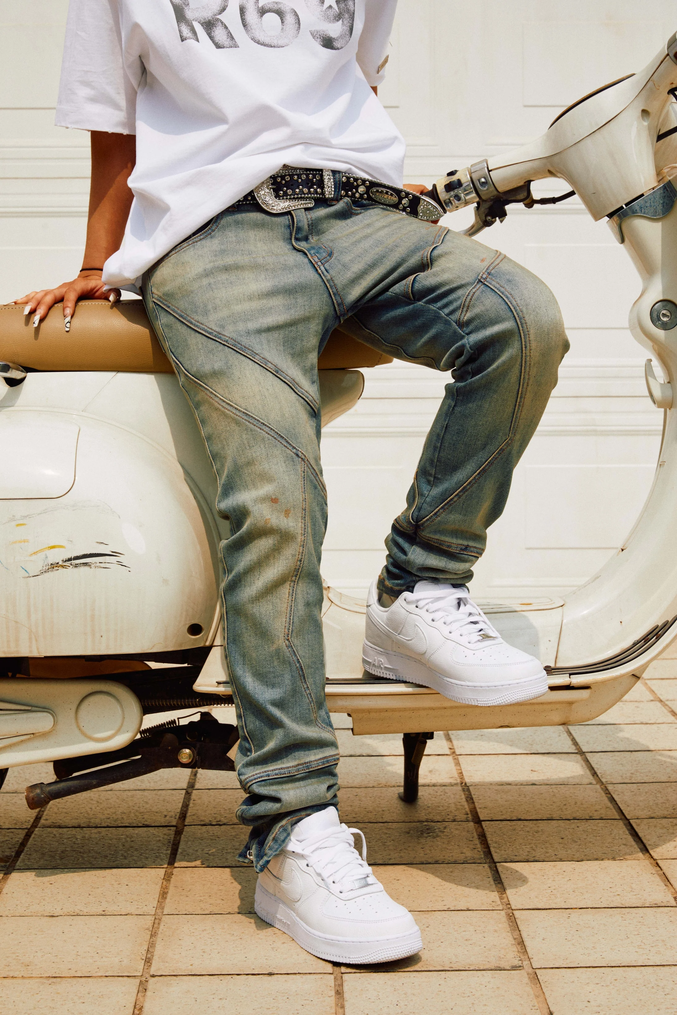 R69 Handcuff Jeans Pants