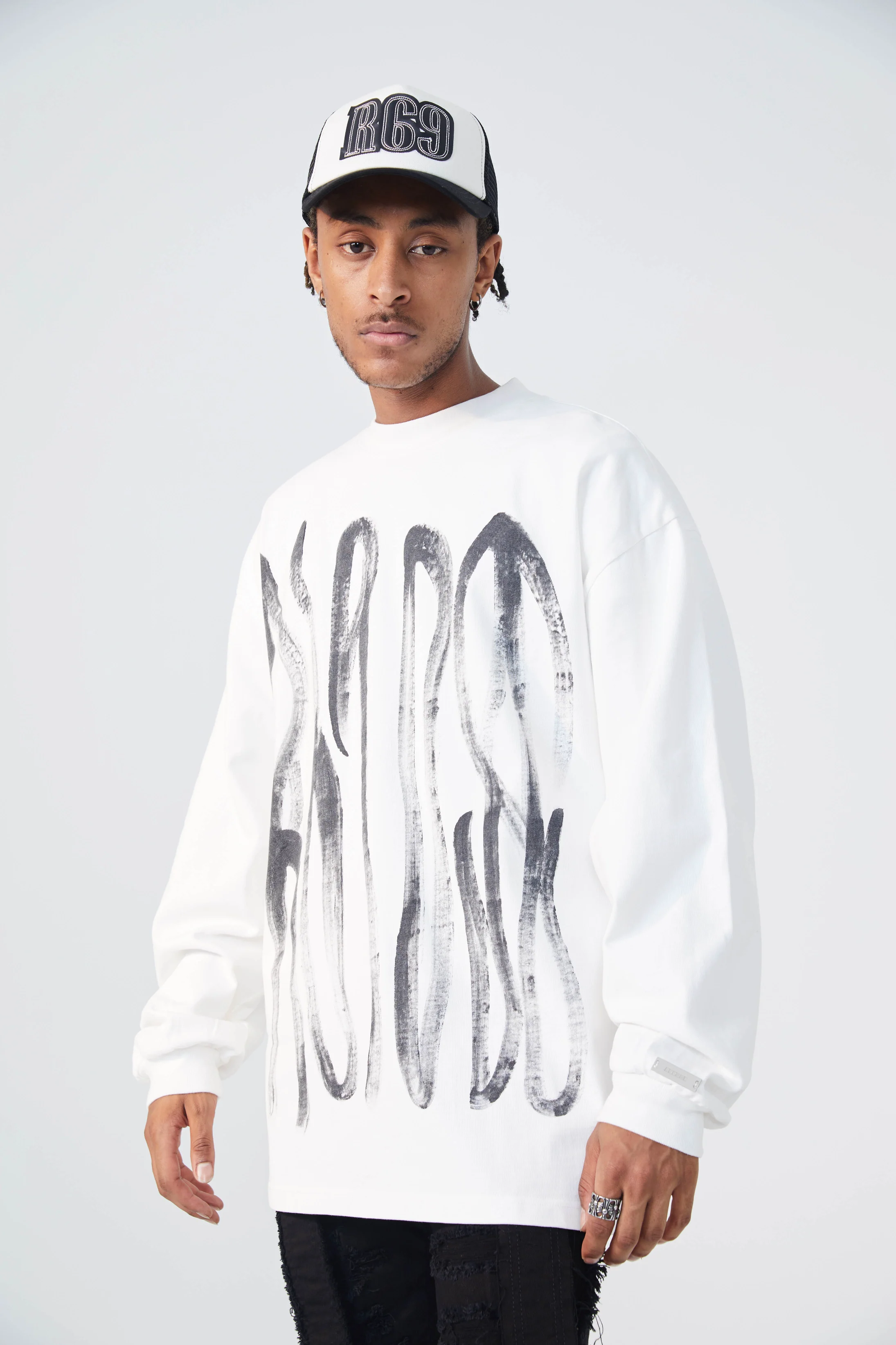 R69 Devour Realit Long-Sleeve