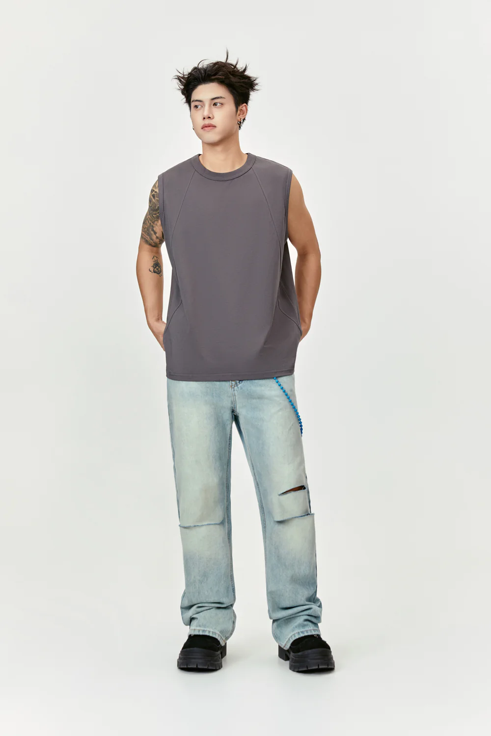 Don'T Try To Intrude V2 Tanktop