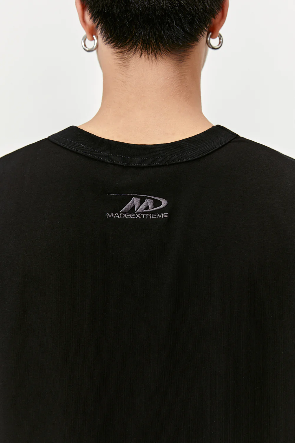 Don'T Try To Intrude V2 Tanktop