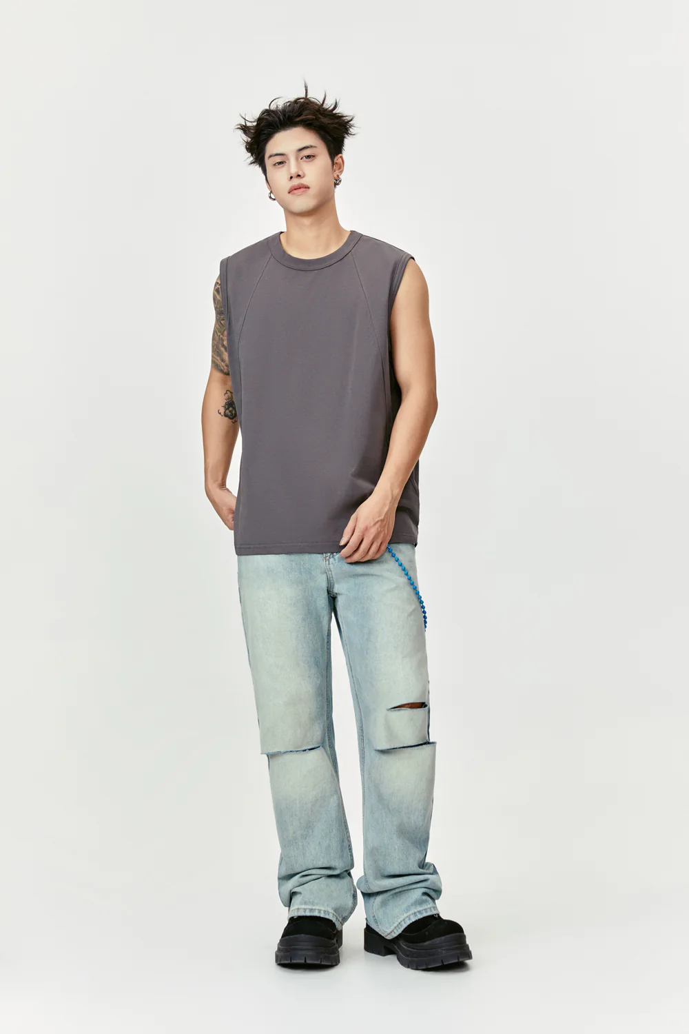 Don'T Try To Intrude V2 Tanktop