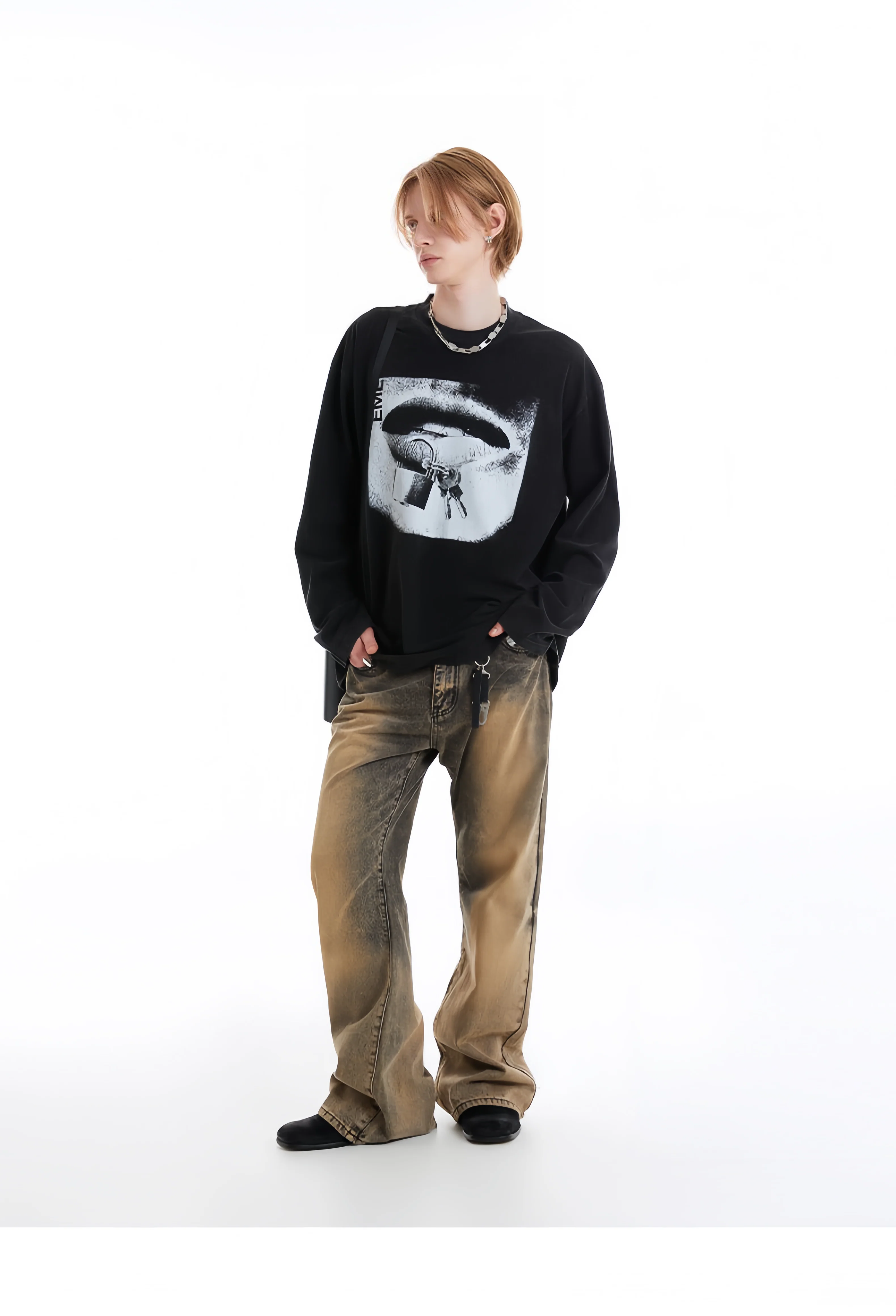 Lip Lock Long-Sleeve