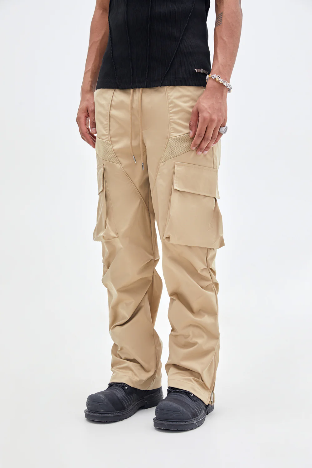 Low Pockes Pants