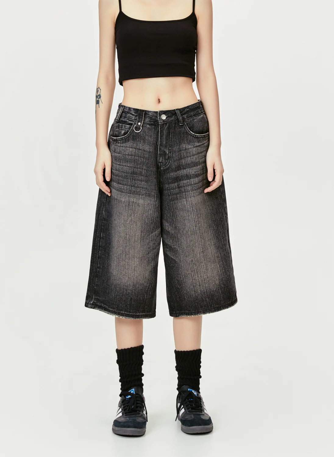 Bamboo Blinds V2 Capri Pants