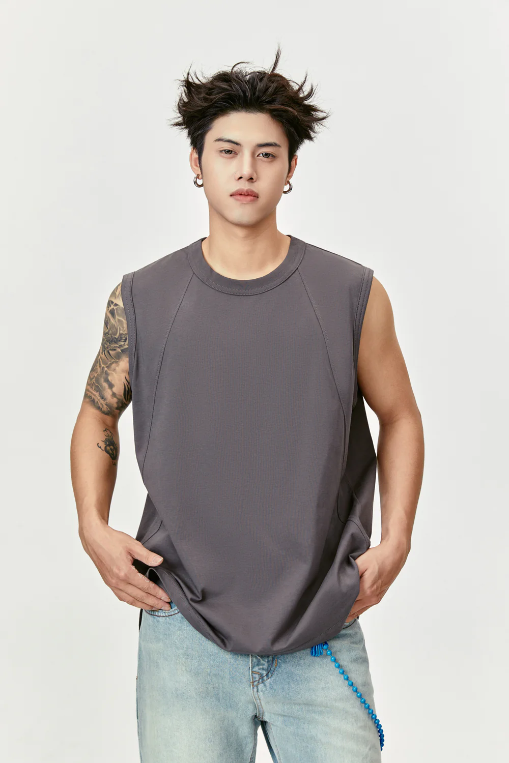 Don'T Try To Intrude V2 Tanktop