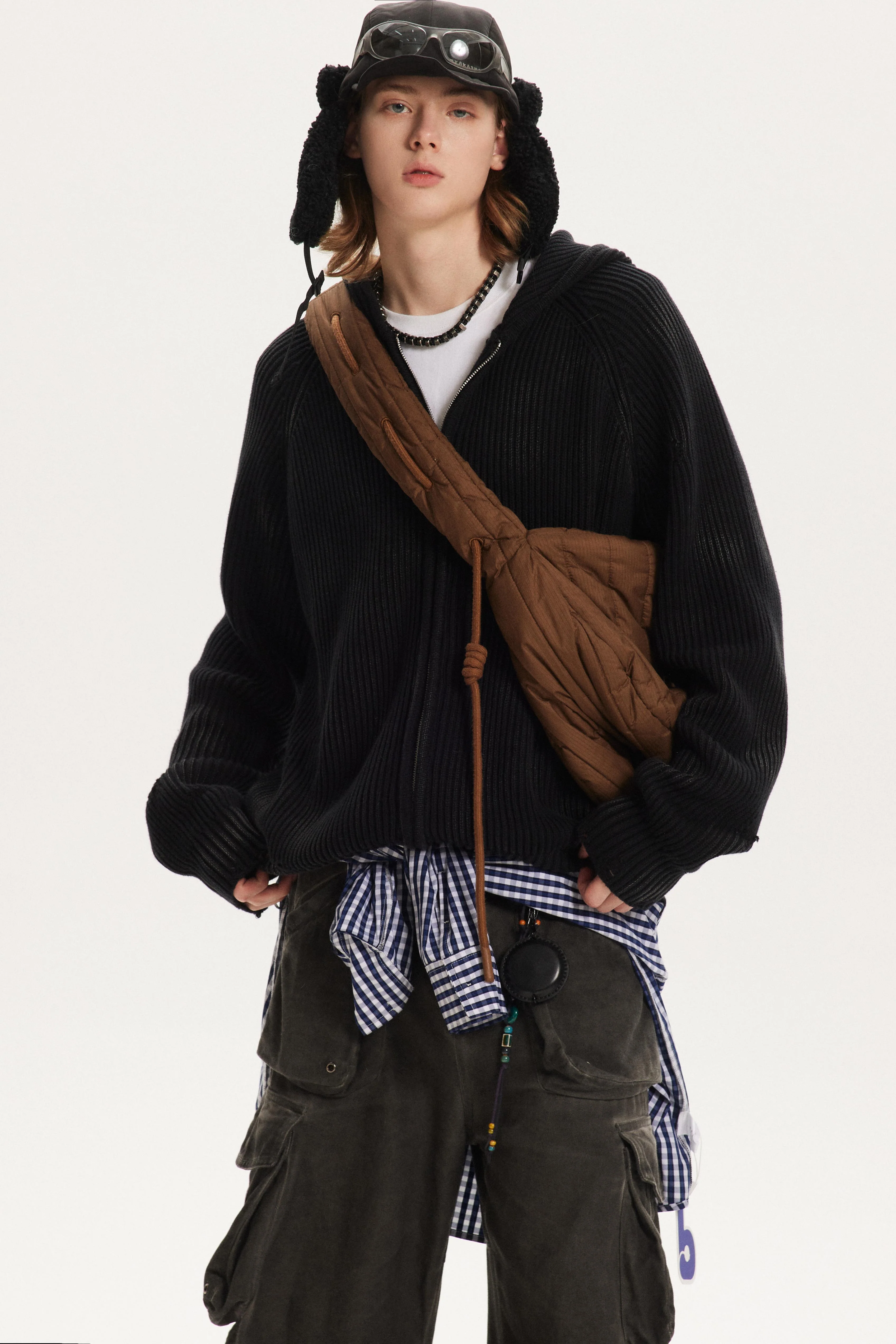 Tear To Pieces Knit Zip